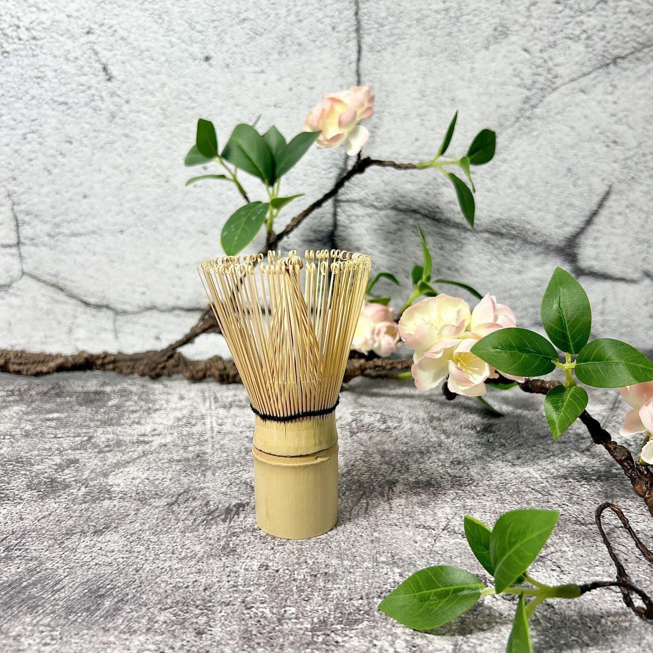 Handcrafted Bamboo Matcha Whisk – Traditional Chasen with 100+ Prongs (10 cm x 6 cm / 4 in x 2.3 in)
