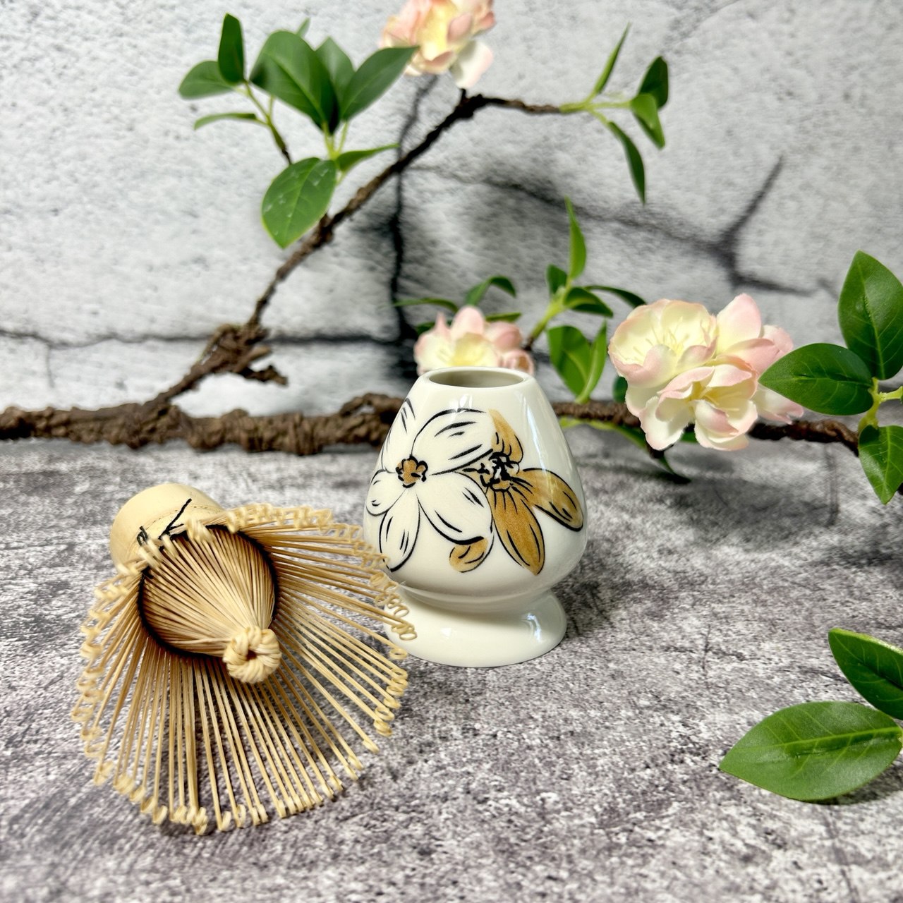 Ceramic Matcha Whisk Holder – Chasen Stand for Preserving Shape and Hygienic Drying